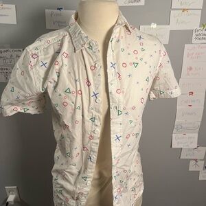 Playstation Brand Men’s Sz small Button Down All‎ Over Print Short Sleeve Shirt